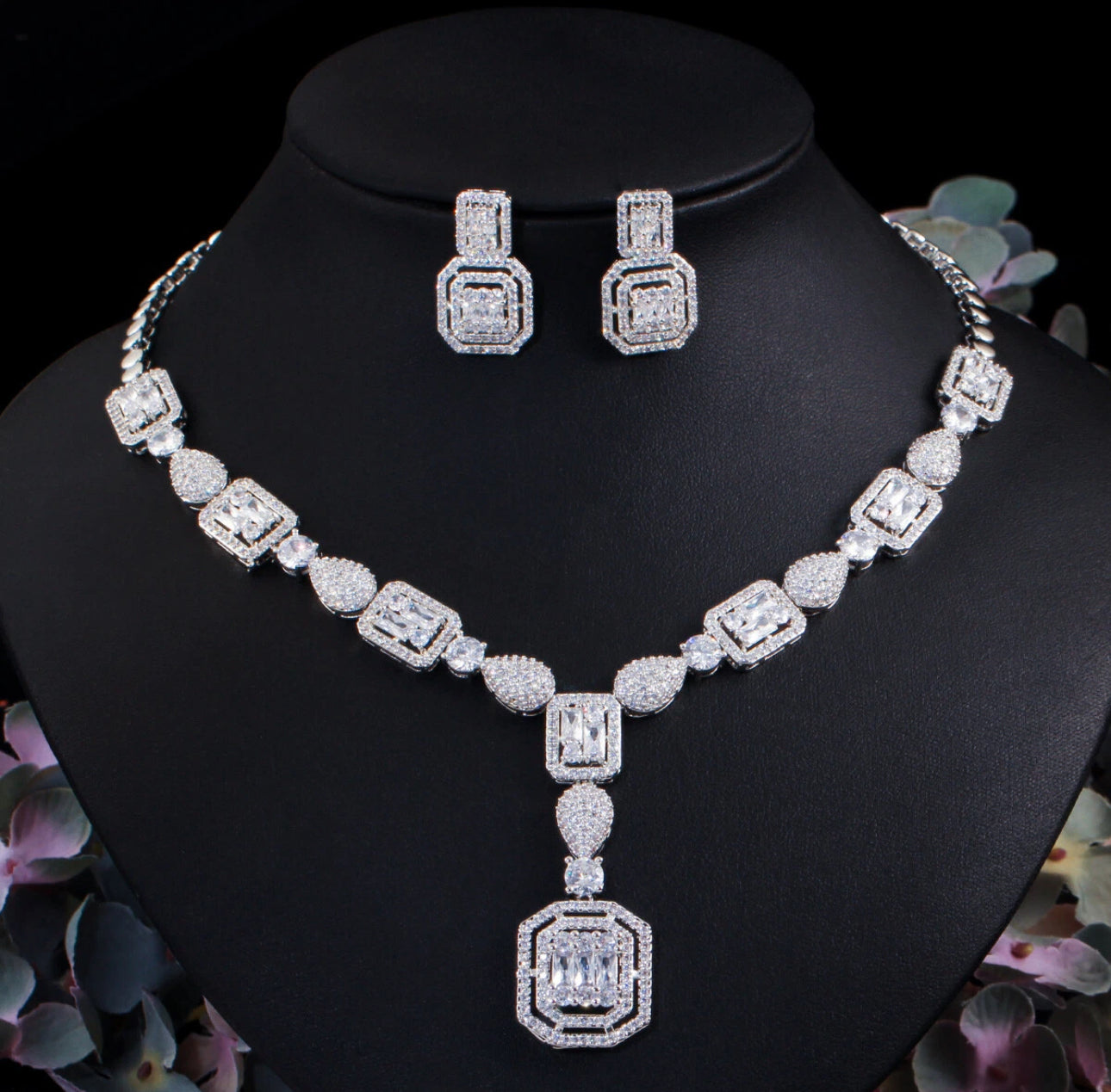 Emma Luxxe Necklace