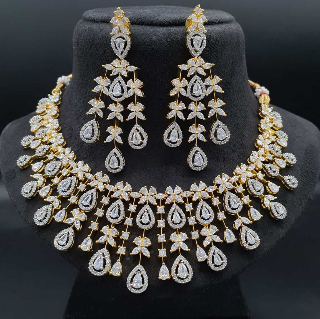 Romina Necklace Set