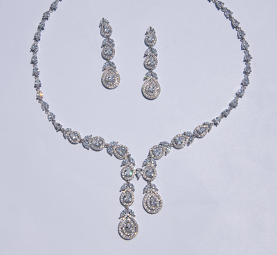 Fiore Necklace and Earrings Set