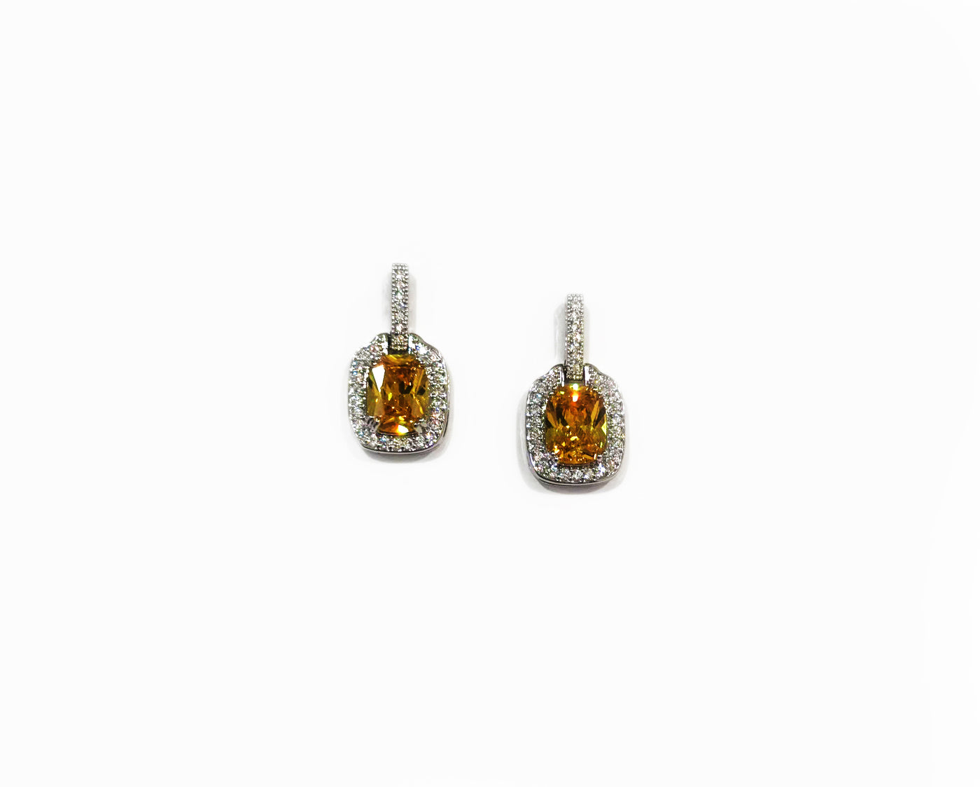 Pia Earrings