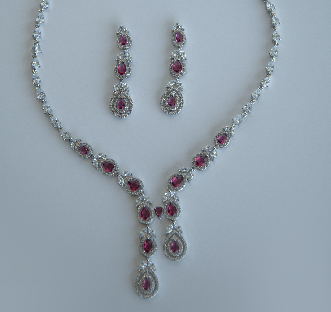 Fiore Necklace and Earrings Set