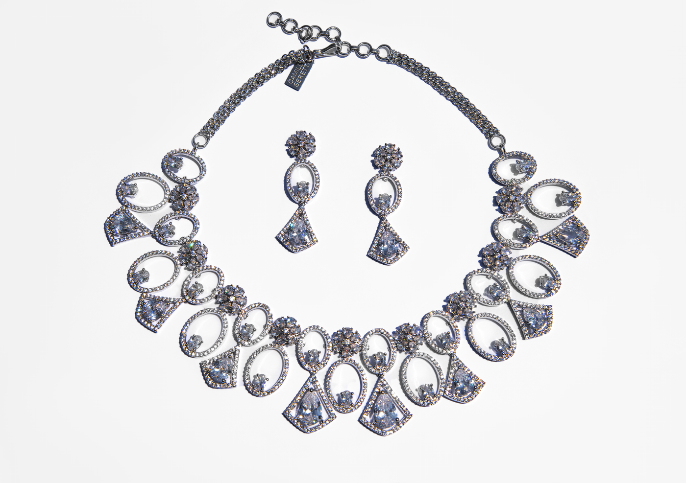 Dorinda Necklace Set