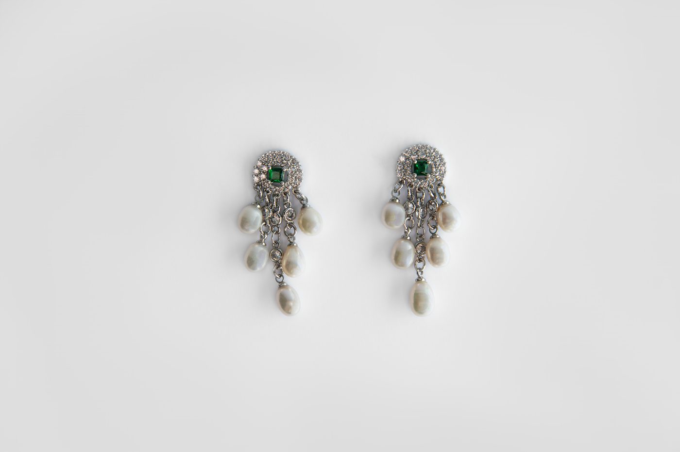 Huda Pearl Drop Earrings
