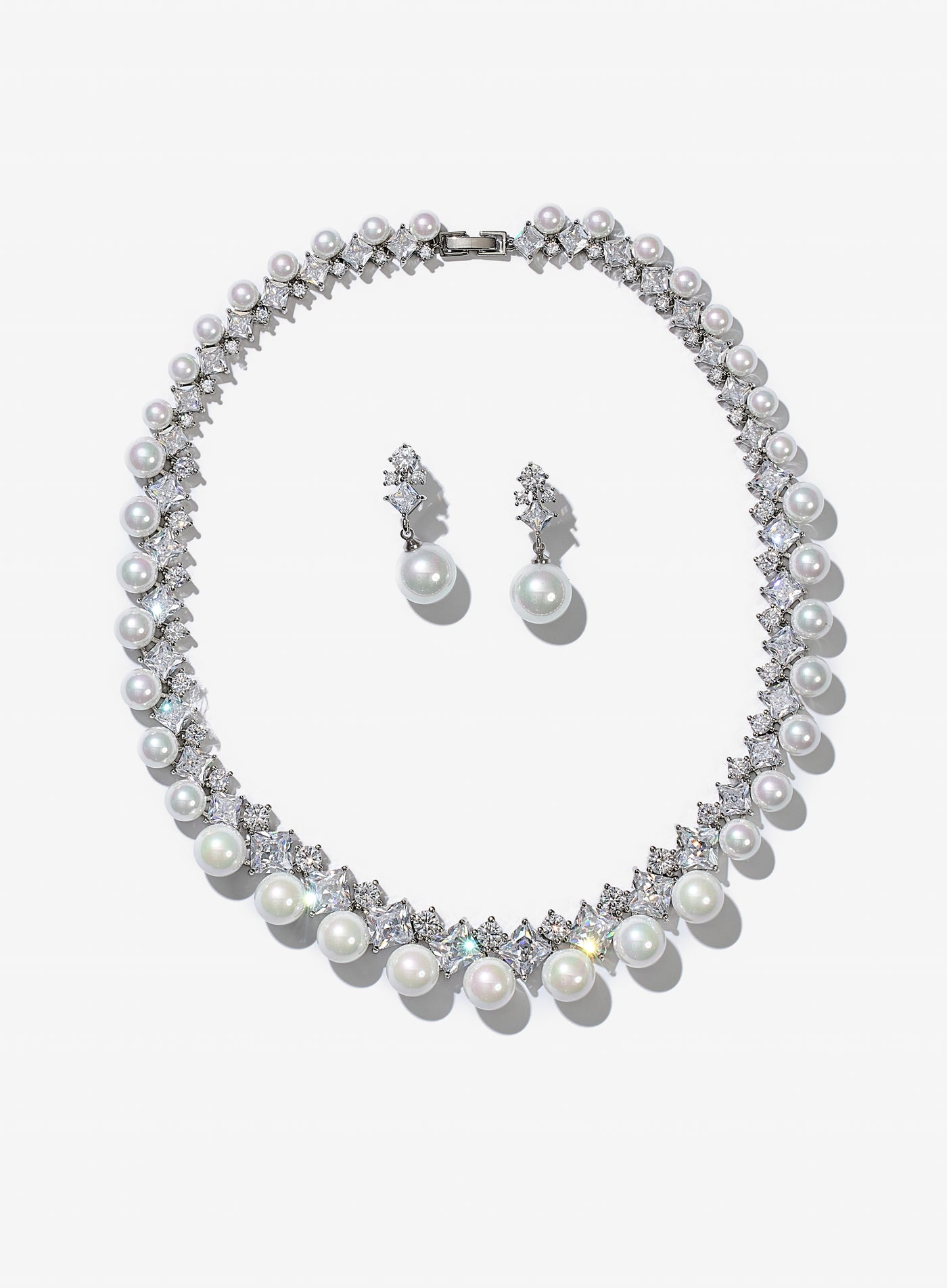 Tamara Pearl earrings