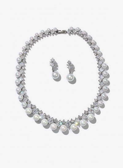 Tamara Pearl earrings