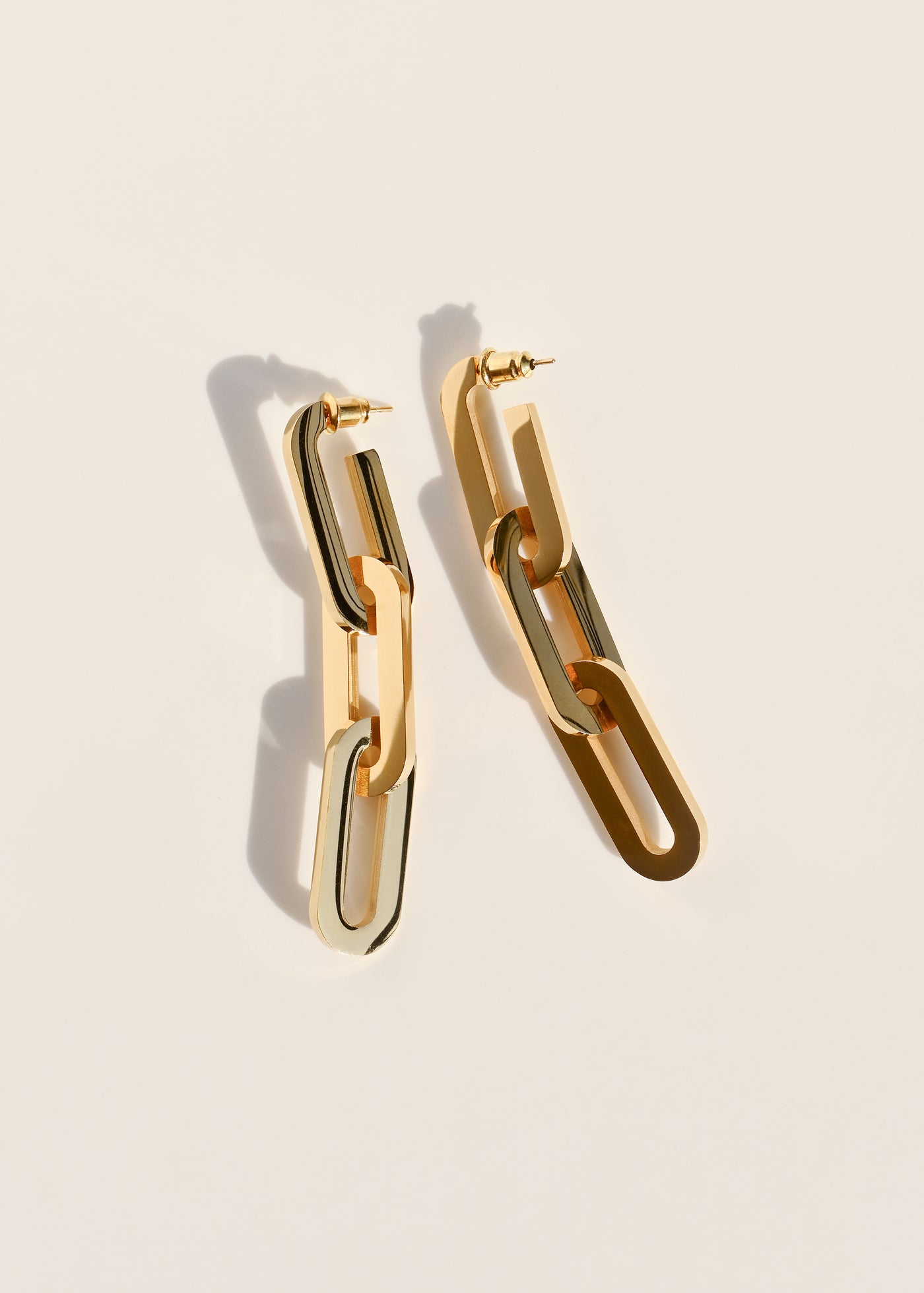 Saleen Gold Link Earrings - CAMILLA SERETTI